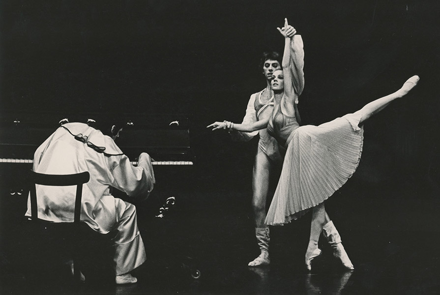 Clowns | choregraaf Armando Navarro (foto Jorge Fatauros)