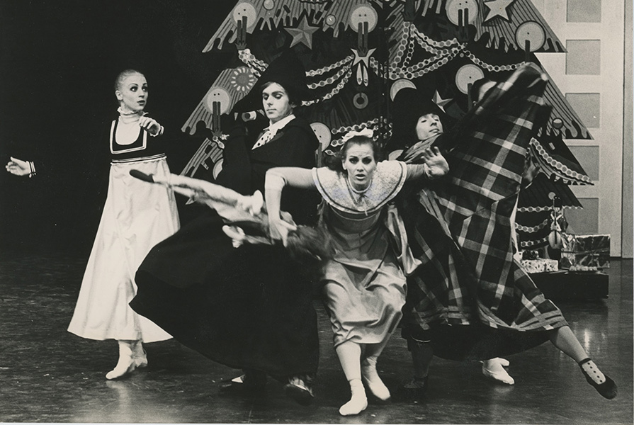 De Notekraker | choreografie Armando Navarro (foto Jorge Fatauros)