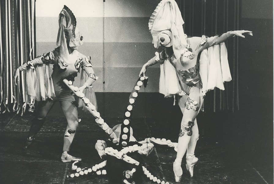 Mensen, Dieren en Dansen | choreografie Hans van Gulik (fotograaf onbekend)