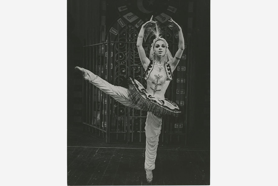 De Pasja en de Beer | Choreografie Hans Snoek (foto Hans van den Busken)