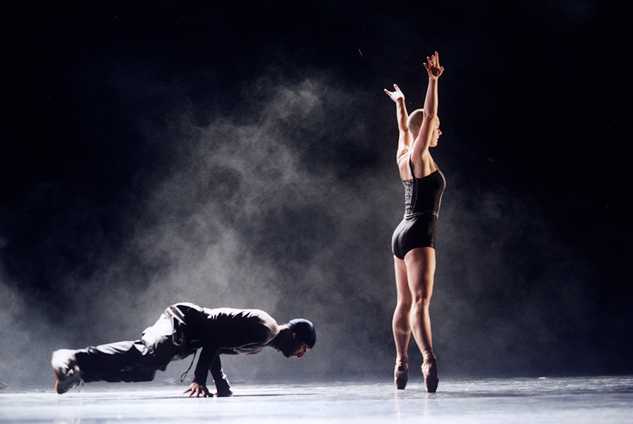 010 point system | choreografie 010Bboyz & Ed Wubbe (foto Hans Gerritsen)